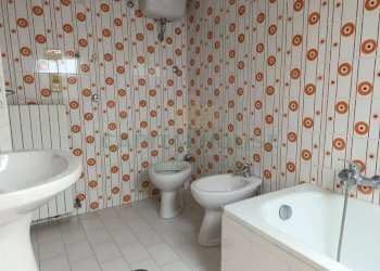 Foto 10 - Three-room apartment Viale principe Amedeo, Solofra - photo 10