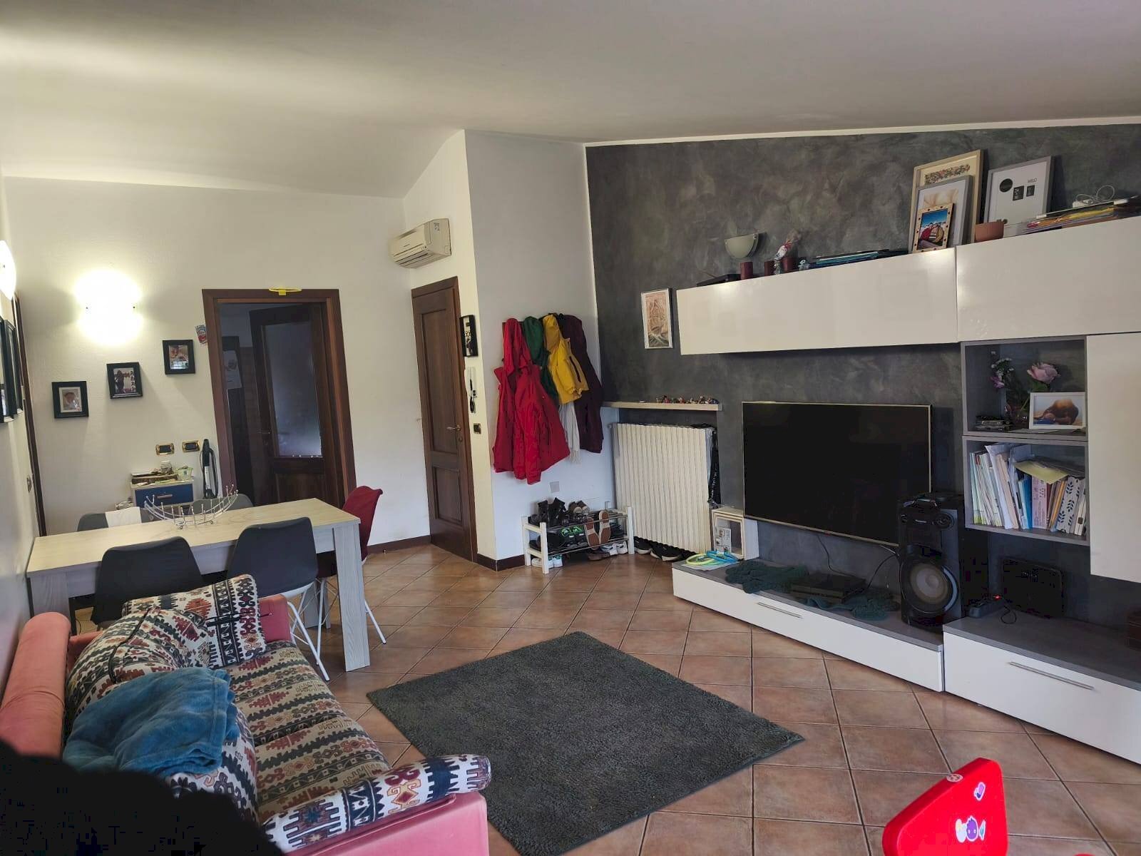 Foto 2 - Four-room apartment VIA PARRI, Curtatone - photo 2