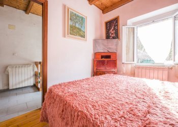 Foto 9 - Casa indipendente Località Fascia di Carlo 16 Torriglia
 
16, Torriglia - foto 9