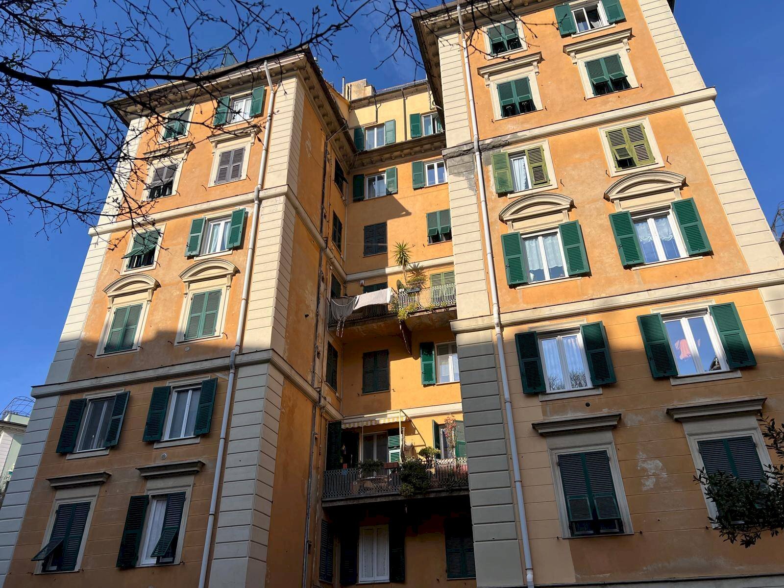 Foto 1 - Quadrilocale Viale Aspromonte
 
22, Genova - foto 1