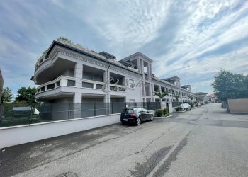 Foto 9 - Box Via Monte Bisbino, Seregno - photo 9