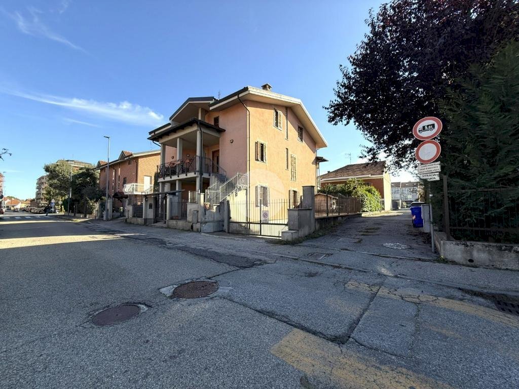 Apartment Via Pallavicino, Nichelino - photo 3