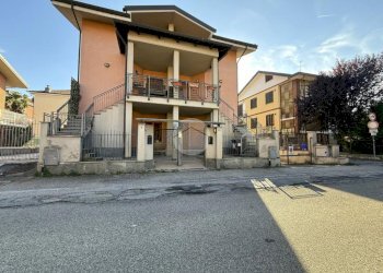 Apartment Via Pallavicino, Nichelino - photo 1