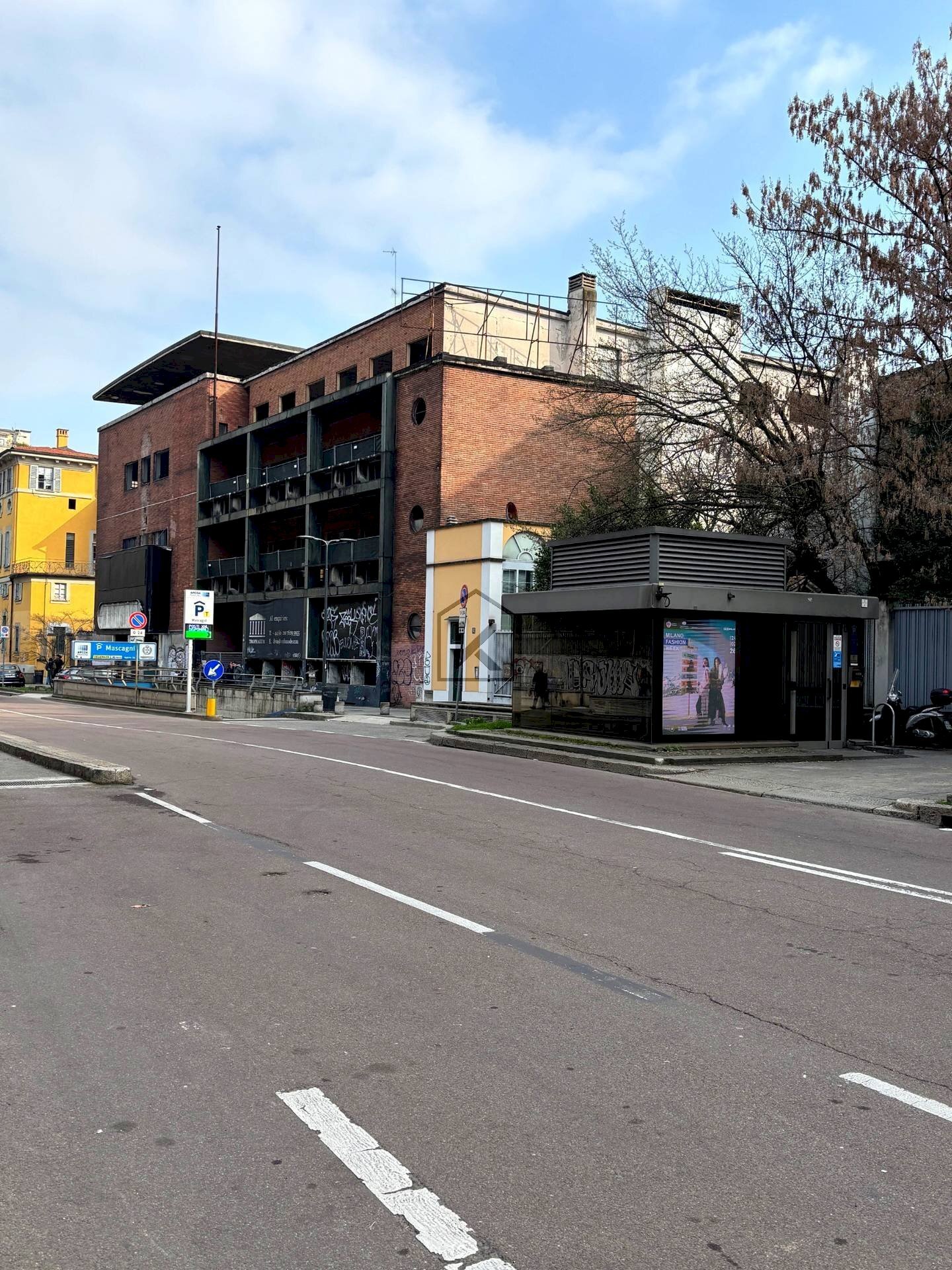 Foto 1 - Box Via Pietro Mascagni, Milano - photo 1