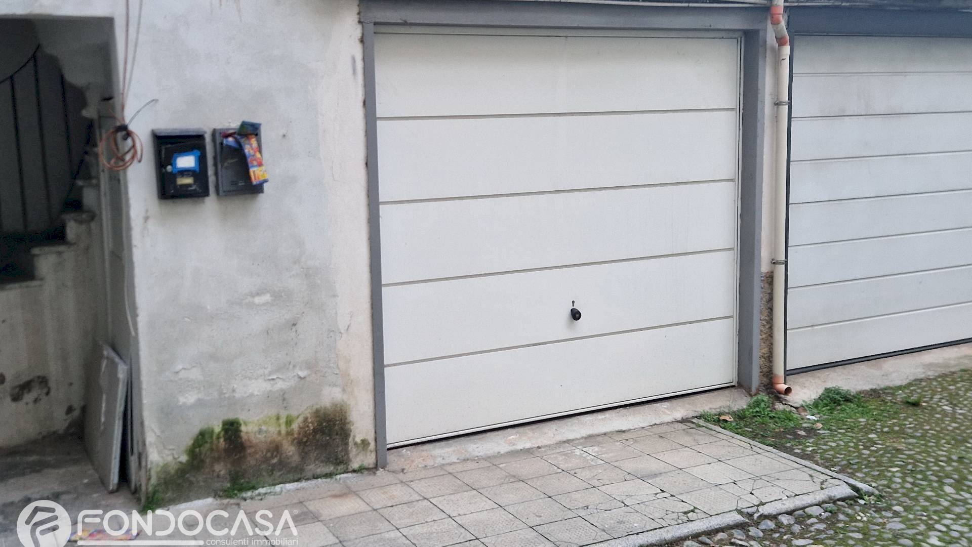 Foto 1 - Box piazza san rocco
 
2, Como - foto 1