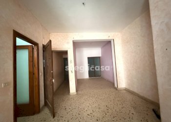 Foto 3 - Trilocale Via San Pietro
 
16, Carini - foto 3