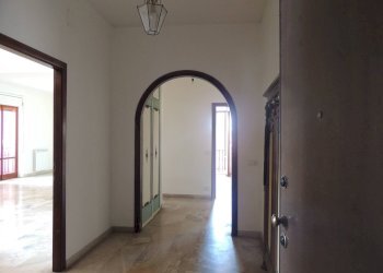 Foto 4 - Quadrilocale Via Monti Iblei
 
11, Tremestieri Etneo - foto 4