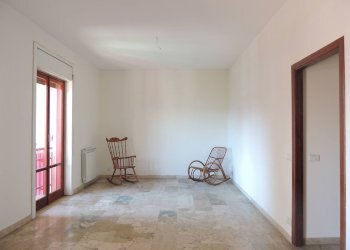 Foto 10 - Quadrilocale Via Monti Iblei
 
11, Tremestieri Etneo - foto 10