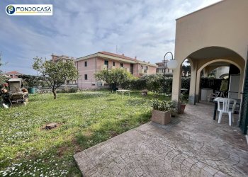 Foto 2 - Quadrilocale Via Marco Polo
 
13B, Borghetto Santo Spirito - foto 2