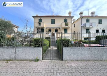 Foto 2 - Quadrilocale Via Marco Polo
 
13B, Borghetto Santo Spirito - foto 2