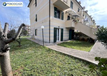 Foto 3 - Quadrilocale Via Marco Polo
 
13B, Borghetto Santo Spirito - foto 3