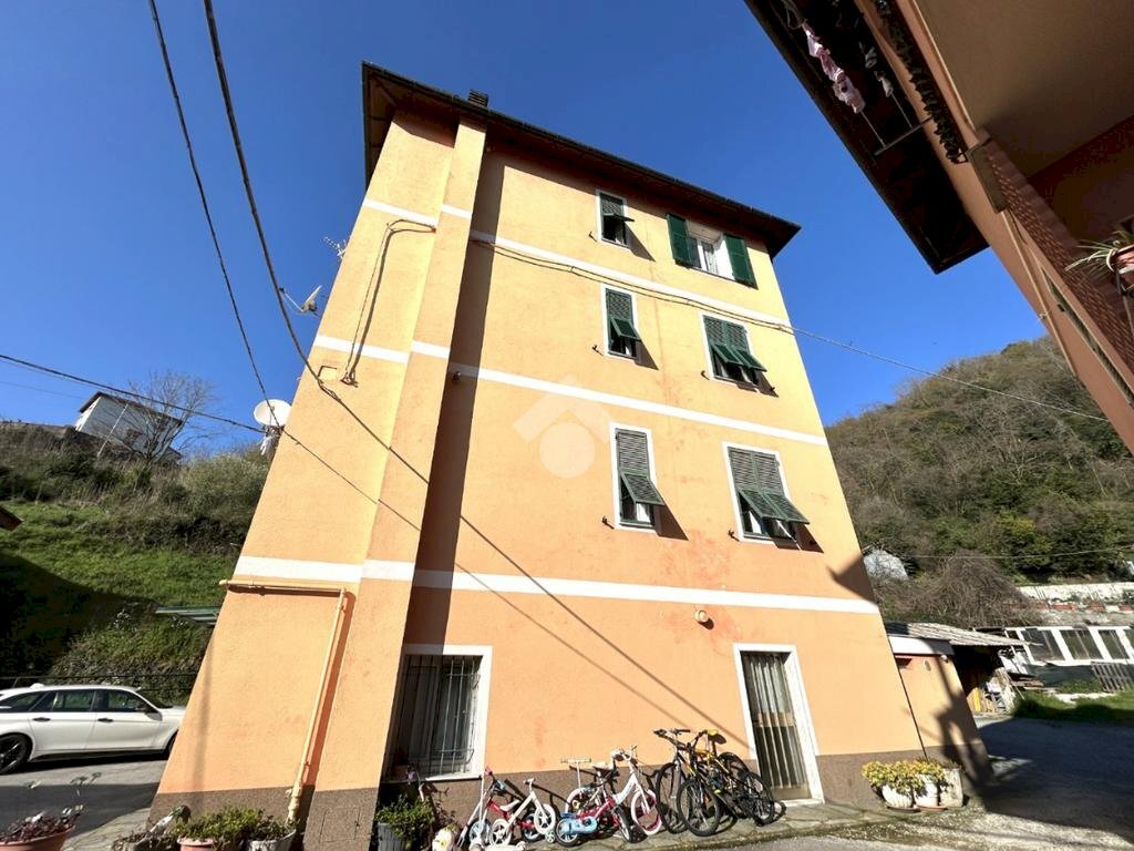 Four-room apartment Via Pernecco Inferiore, Serra Riccò - photo 2