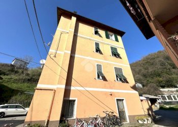 Four-room apartment Via Pernecco Inferiore, Serra Riccò - photo 2