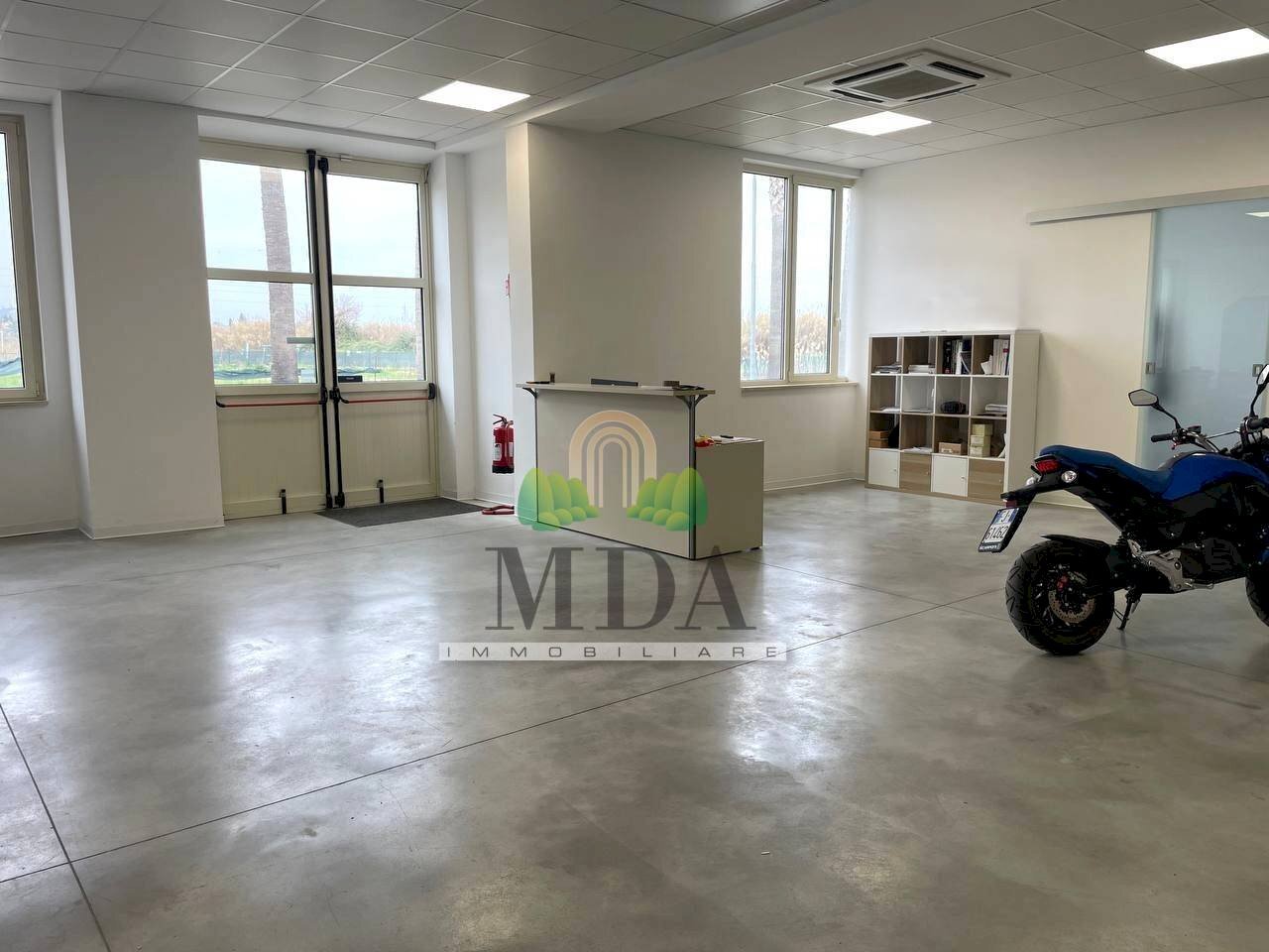 Foto 3 - Capannone Via Vibrata, Alba Adriatica - foto 3