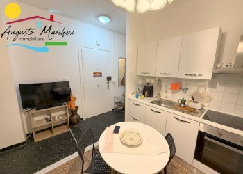 Foto 4 - Quadrilocale PIAZZA MAMELI
 
8, Recco - foto 4