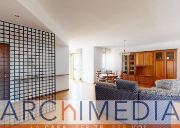 Foto 1 - Three-room apartment Piazza della Repubblica, Malnate - photo 1