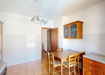 Foto 13 - Three-room apartment Piazza della Repubblica, Malnate - photo 13