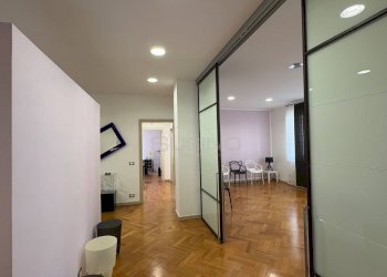 Foto 9 - Office VIALE TERACATI
 
51, Siracusa - photo 9