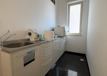 Foto 15 - Office VIALE TERACATI
 
51, Siracusa - photo 15