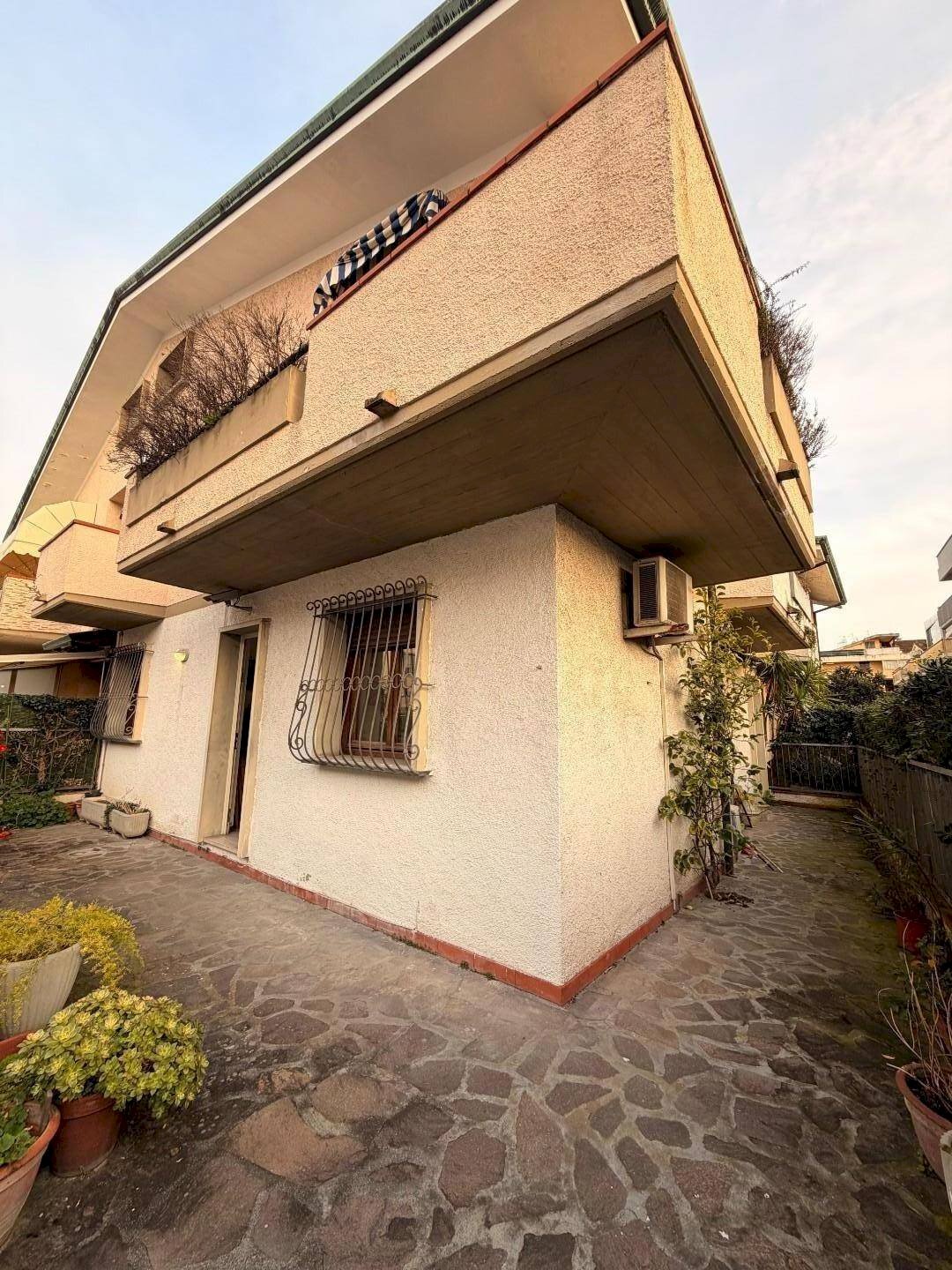 Foto 1 - Villa via arrighi
 
10, Viareggio - foto 1