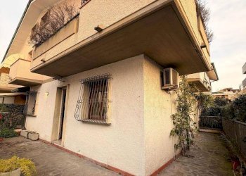 Foto 1 - Villa via arrighi
 
10, Viareggio - foto 1