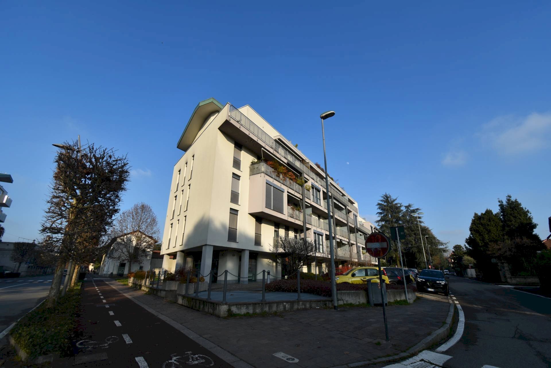 Foto 1 - Office Via Ortigara
 
1, Vimercate - photo 1