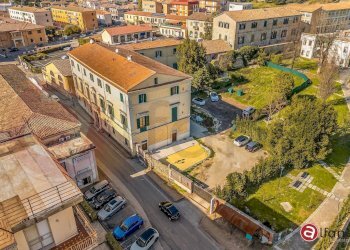 Foto 4 - Stabile - Palazzo Via Roma
 
snc, Isola del Liri - foto 4