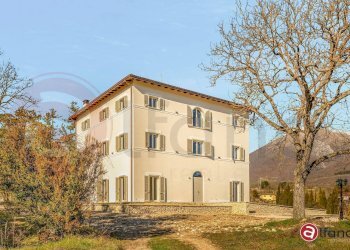 Foto 2 - Villa Via dell'ospedale
 
snc, Norcia - foto 2