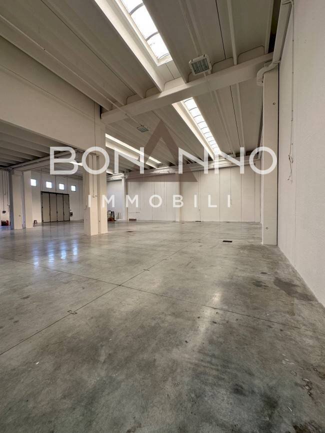 Foto 2 - Capannone VIA DELLA COOPERAZIONE
 
10, Castelfranco Veneto - foto 2