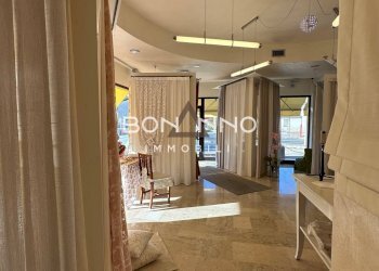 Foto 3 - Locale Commerciale VIA GASPARINI
 
62, Volpago del Montello - foto 3