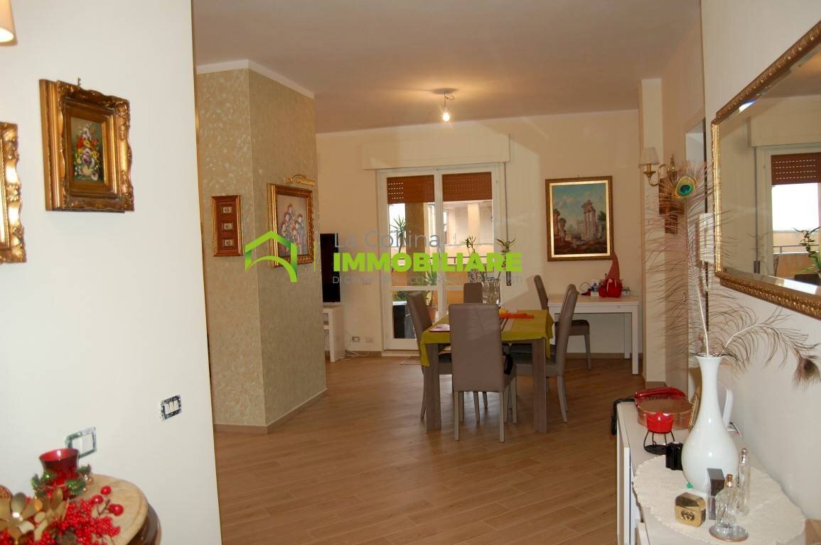 Foto 1 - Attic collina dei pini
 
0, Cisterna di Latina - photo 1