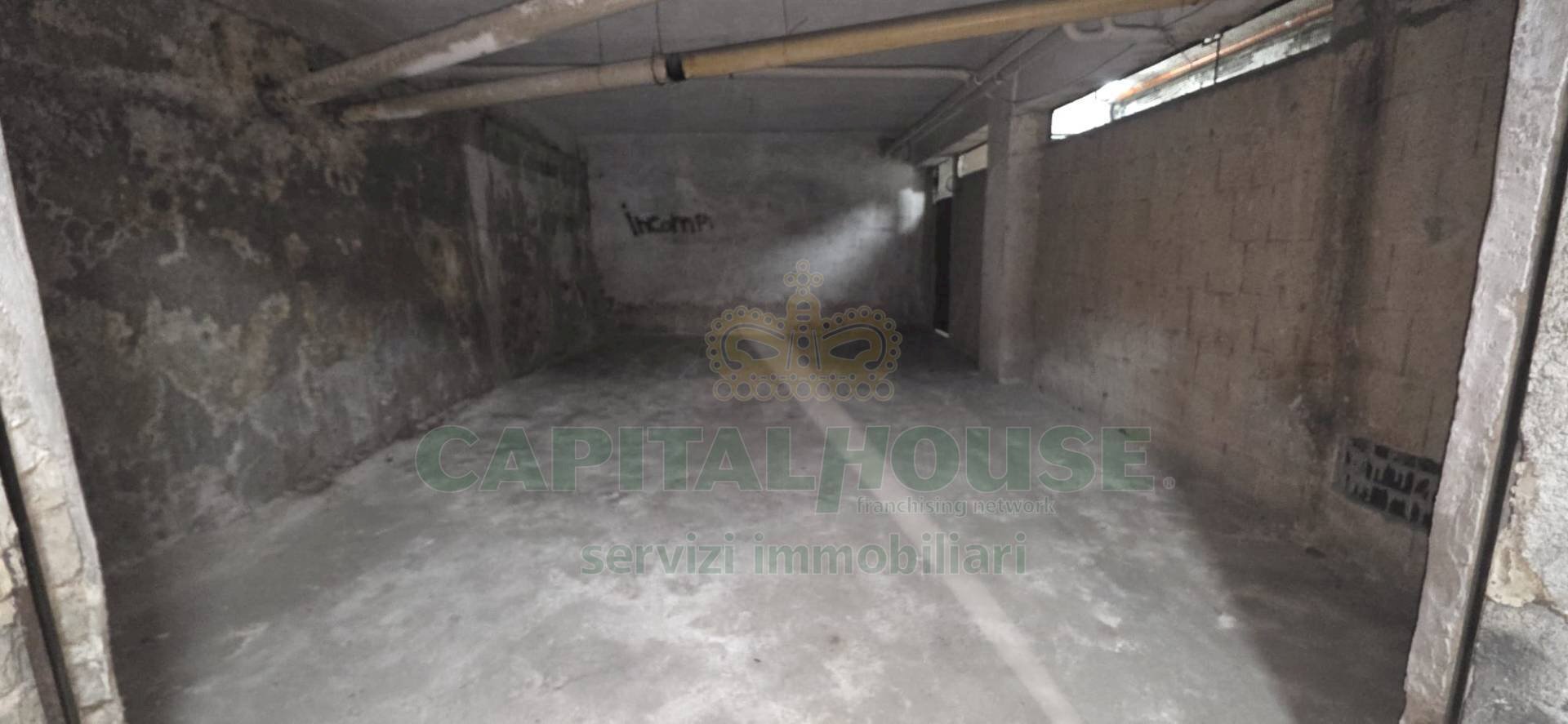 Foto 3 - Box via Acquaviva, Caserta - foto 3