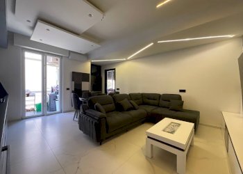 Foto 1 - Quadrilocale VIA MIGNONE, Savona - foto 1