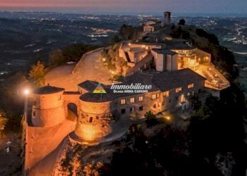 Castello VIA CASTELLO DI MONTEBELLO 15, Poggio Torriana - foto 3