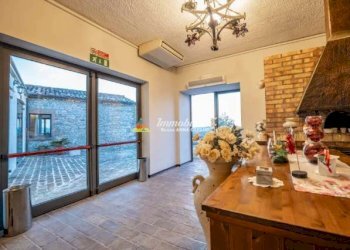 Castello VIA CASTELLO DI MONTEBELLO 15, Poggio Torriana - foto 25