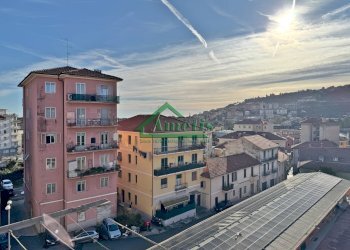 Foto 26 - Trilocale Piazza DArmi, Imperia - foto 24