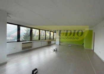 Foto 1 - Office Via Guglielmo Marconi
 
snc, Vaprio d'Adda - photo 1