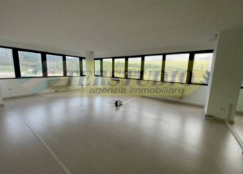 Foto 5 - Office Via Guglielmo Marconi
 
snc, Vaprio d'Adda - photo 5