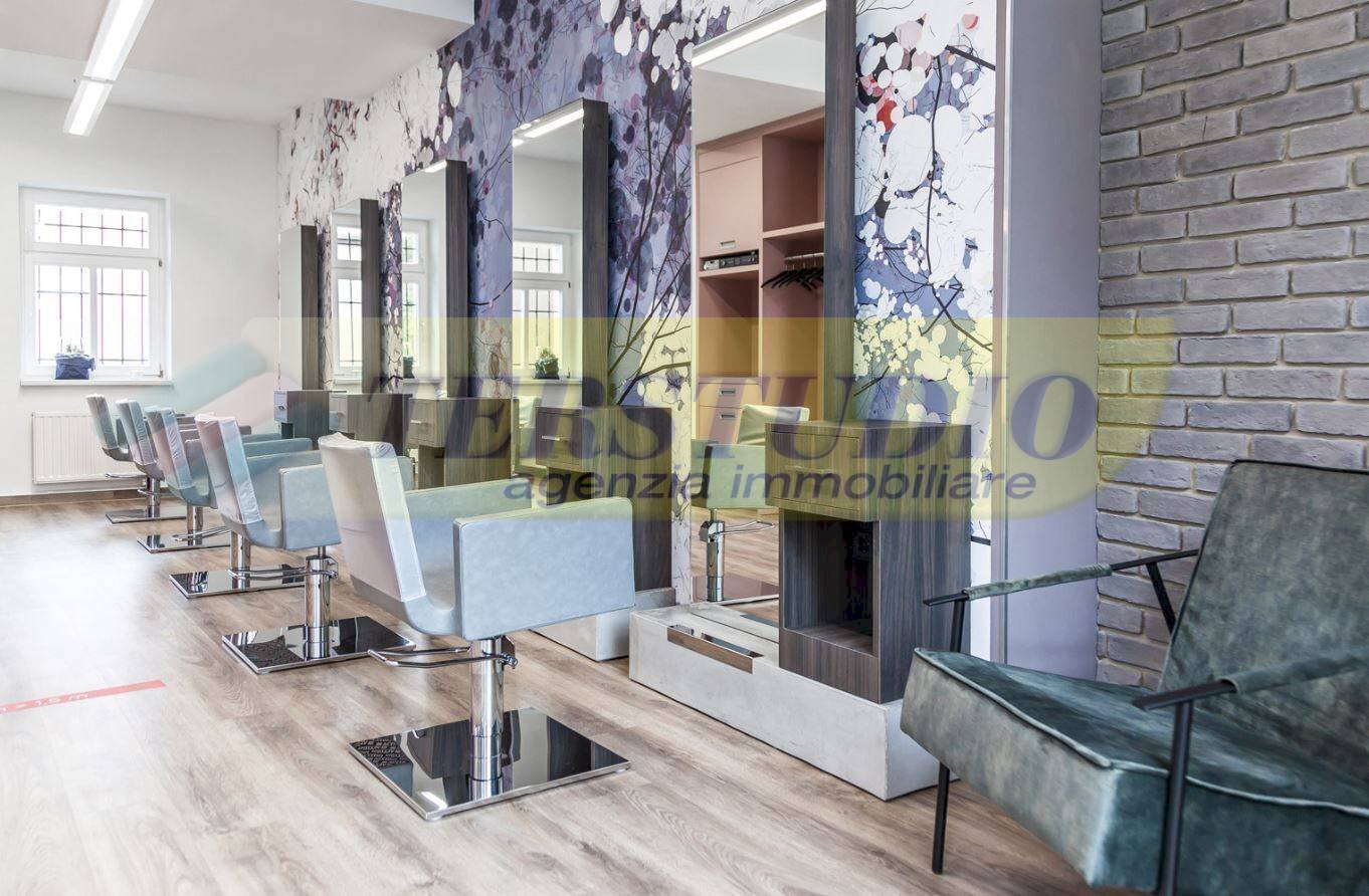 Foto 3 - Negozio Viale Vittorio Veneto
 
snc, Trezzo sull'Adda - foto 3