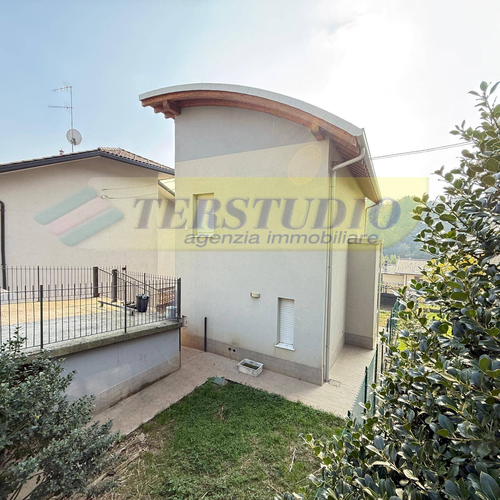 Foto 2 - Villa Via Matteotti
 
17, Almenno San Salvatore - foto 2