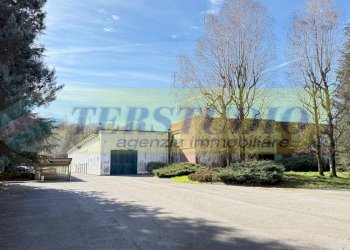 Foto 2 - Capannone Via Giuseppe Verdi
 
SN, Sirone - foto 2