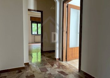 Foto 2 - Four-room apartment via Aldo Moro
 
13, Castrolibero - photo 2