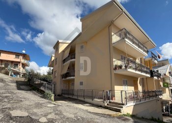 Foto 32 - Quadrilocale via roma
 
73, Casali del Manco - foto 31