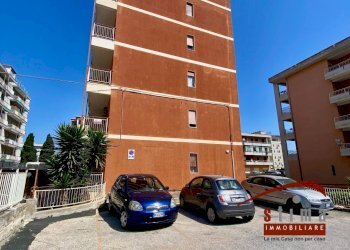 Foto 1 - Quadrilocale viale epipoli
 
32, Siracusa - foto 1