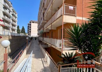 Foto 4 - Quadrilocale viale epipoli
 
32, Siracusa - foto 4