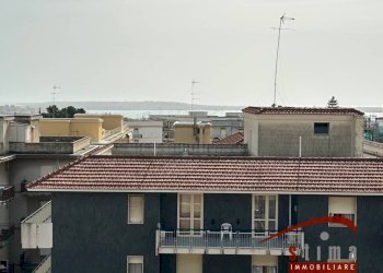 Foto 14 - Quadrilocale viale epipoli
 
32, Siracusa - foto 14