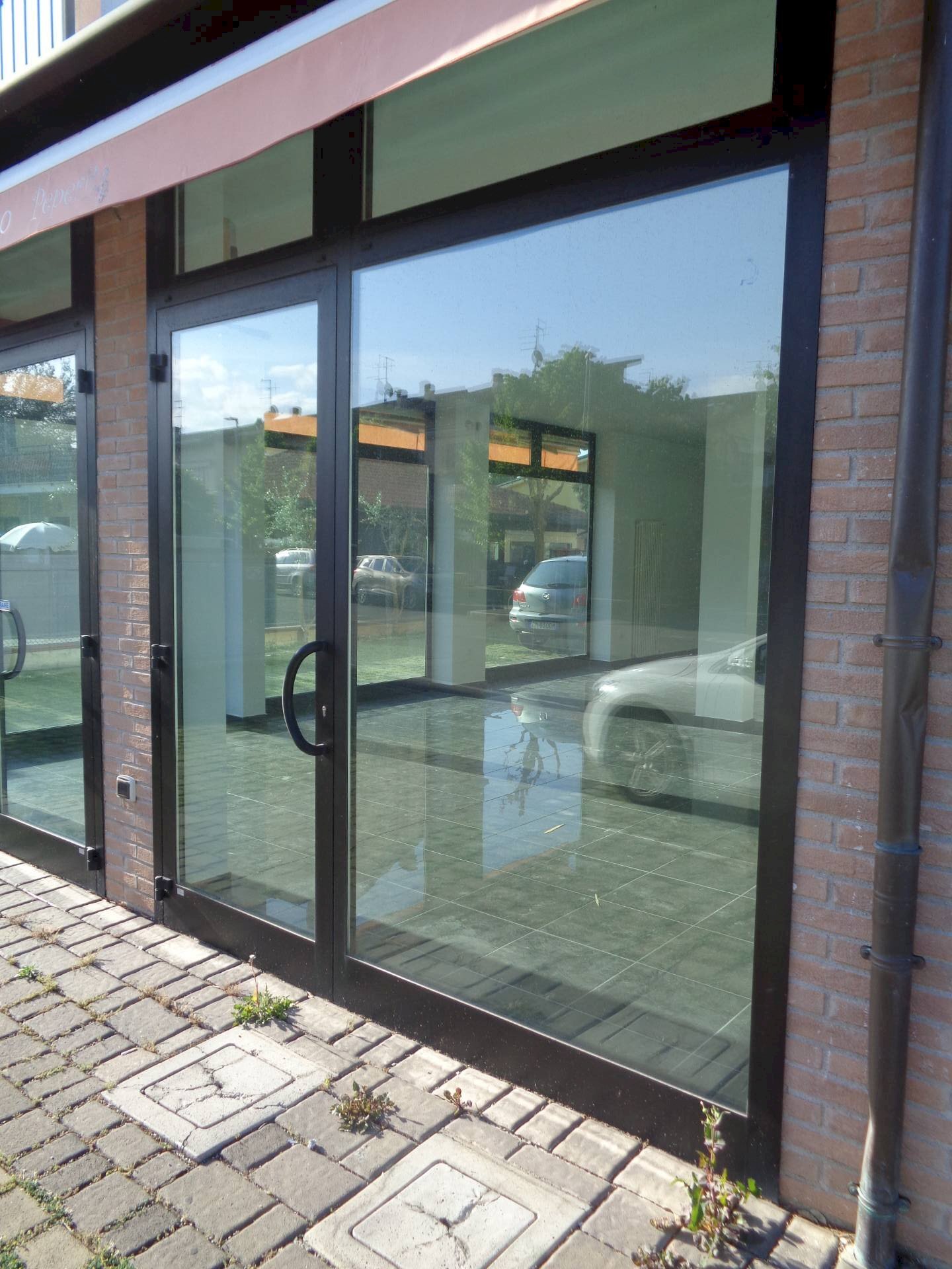 Foto 2 - Shop via Carducci
 
8 C, Longiano - photo 2