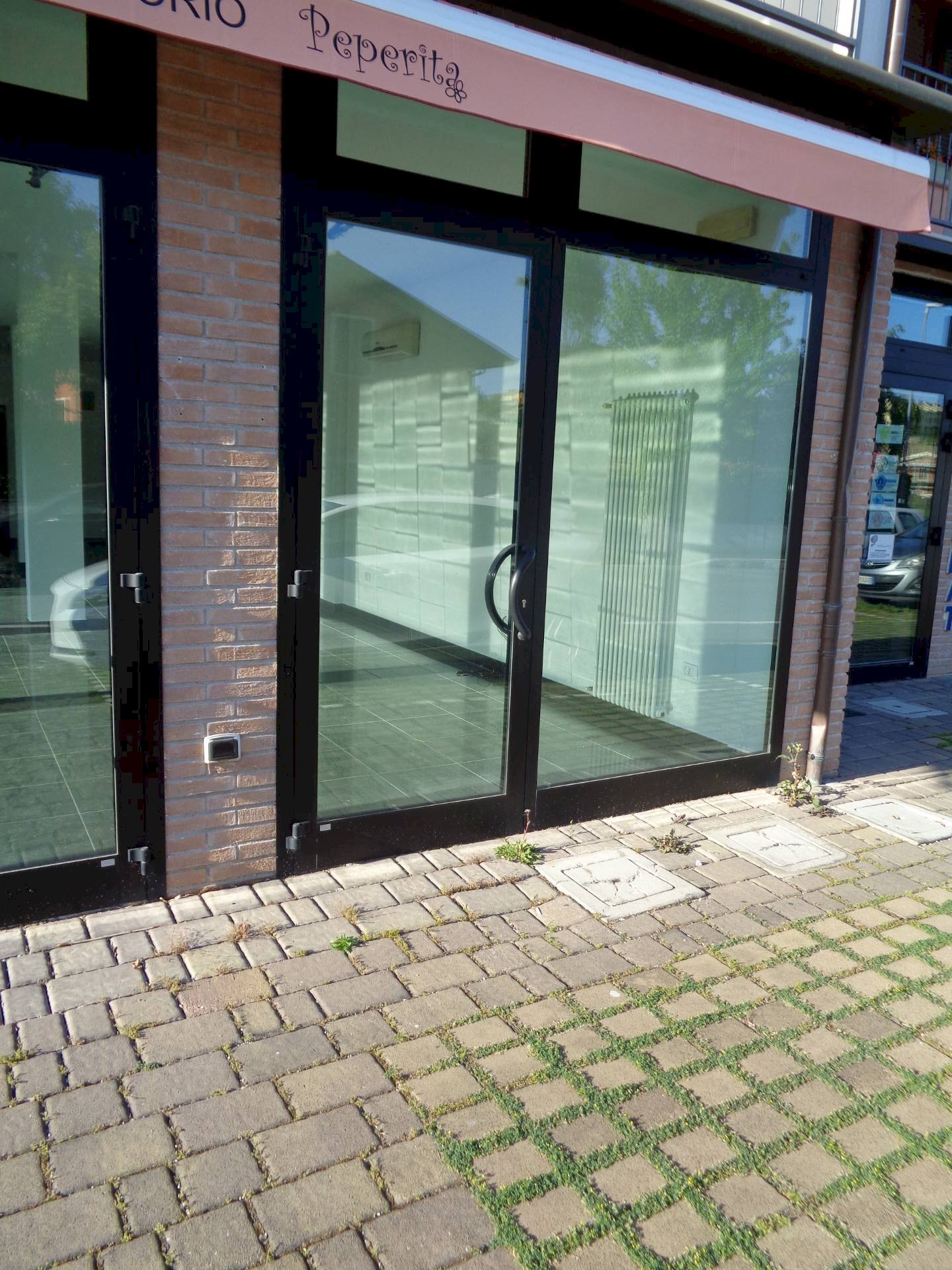 Foto 3 - Shop via Carducci
 
8 C, Longiano - photo 3