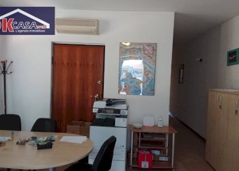 Foto 2 - Ufficio cavour
 
130, Zevio - foto 2