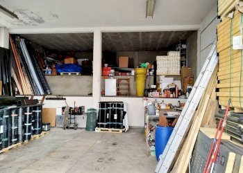 Foto 9 - Locale Commerciale uguaglianza
 
27, Vergiate - foto 9